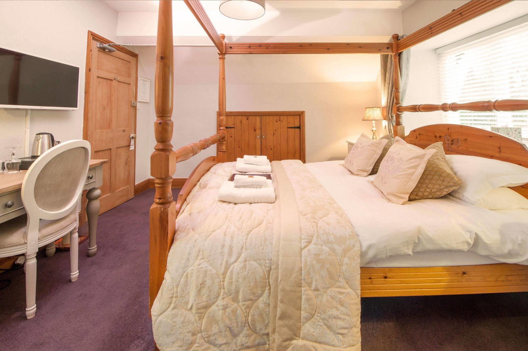 Chestnuts Guest House (Adults Only) Уиндермер Екстериор снимка